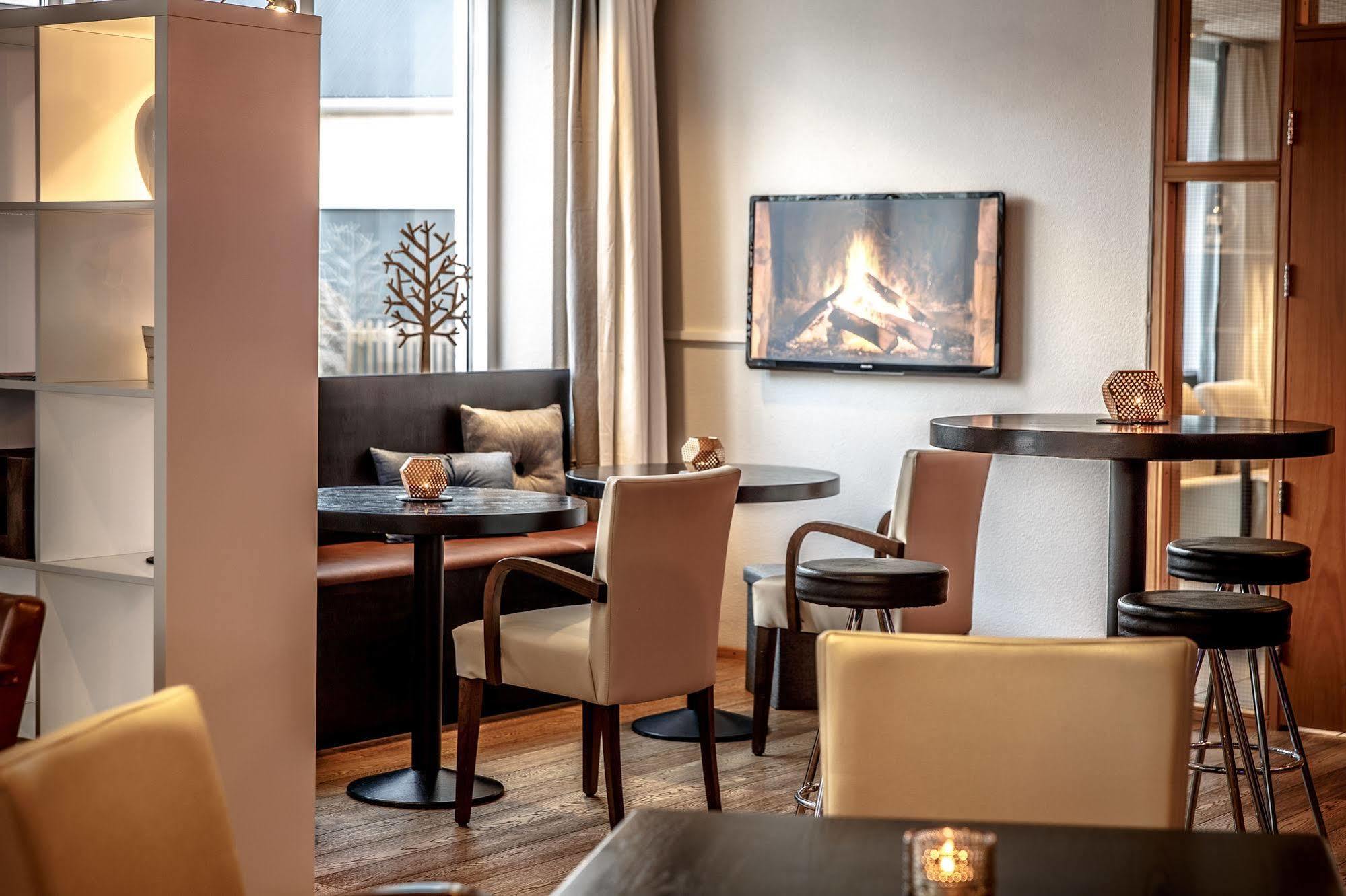 Hotel Nordurland By Keahotels Akureyri Luaran gambar